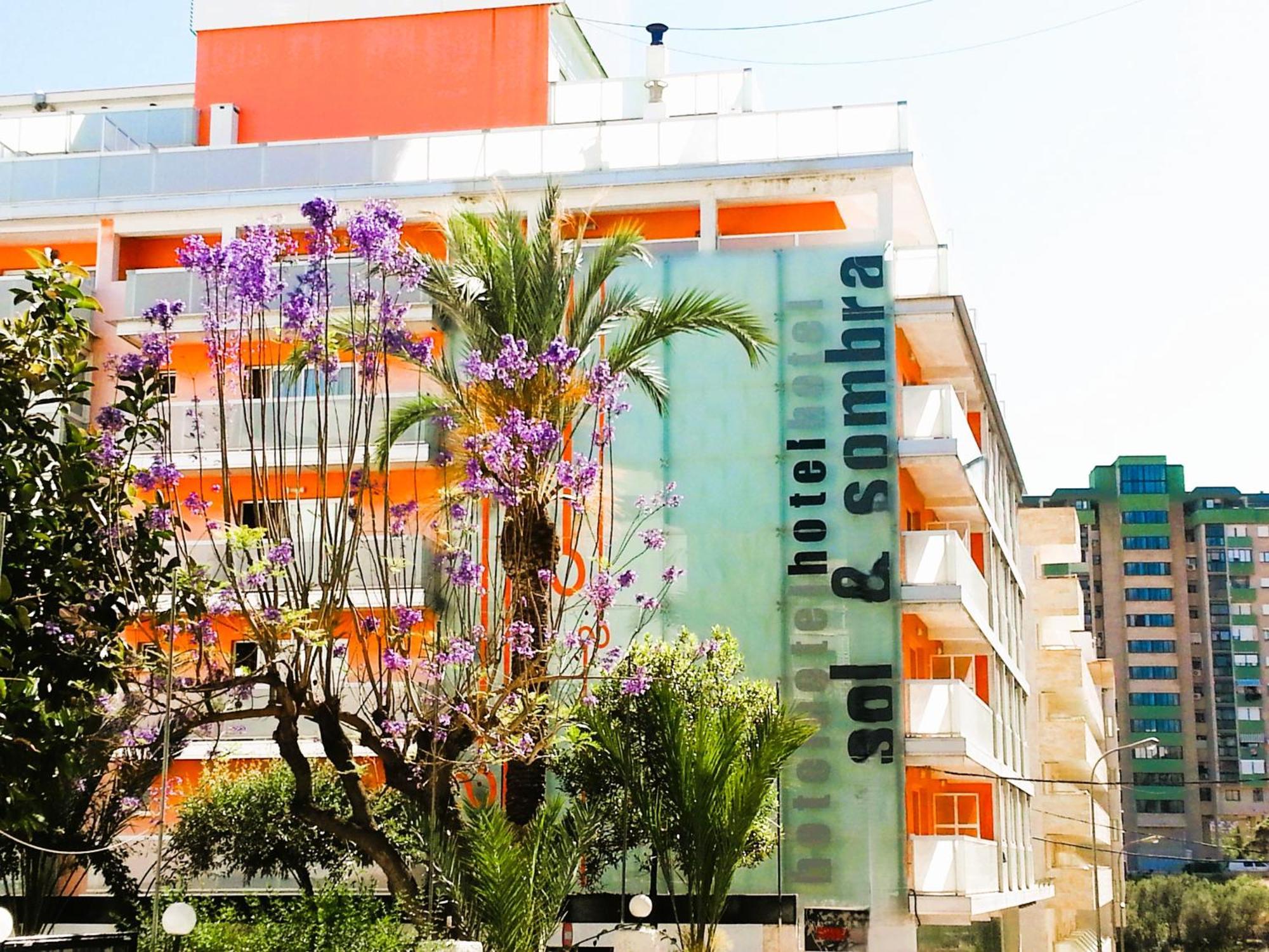 Sol Y Sombra Hotel 3*